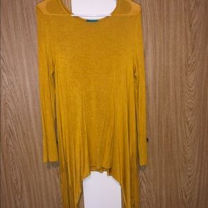 ⚡️ mustard fringe top ⚡️